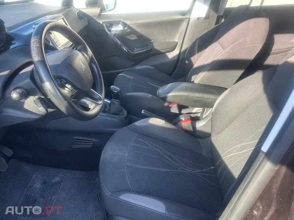 Peugeot 208 1.4 VTi Access