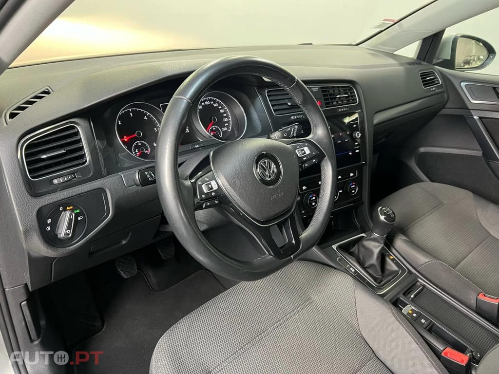 Volkswagen Golf 1.6 TDI 115cv Confortline