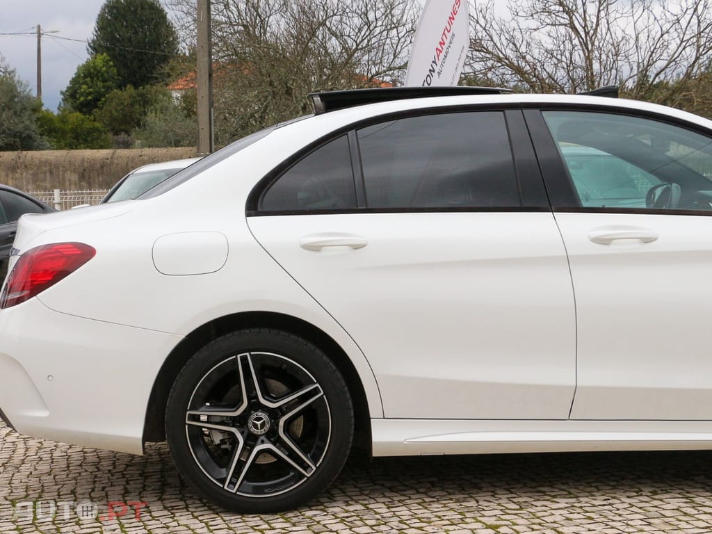 Mercedes-Benz C 300 de AMG Line