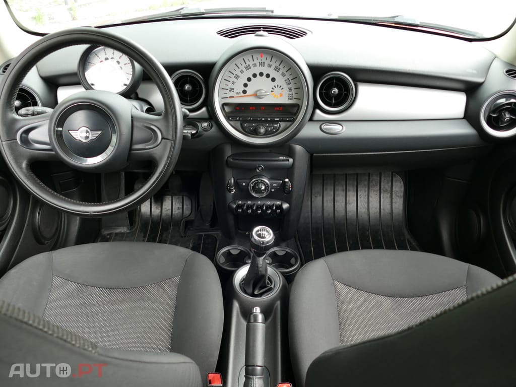 MINI Cooper One D