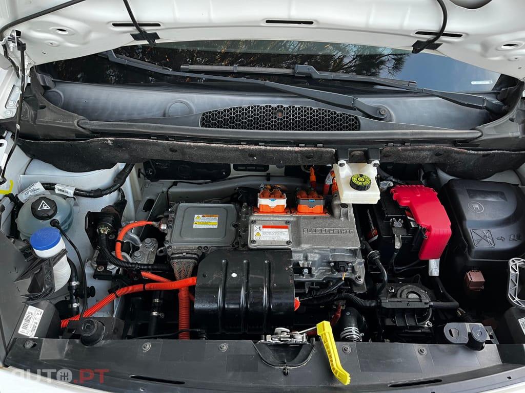 Peugeot E-Partner Elétrica