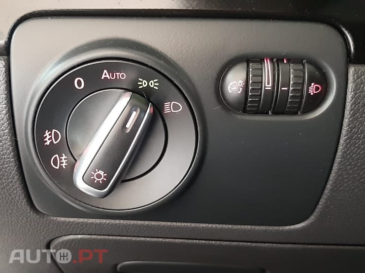 Volkswagen Golf Variant Confortline 1.6 TDI 105 CV