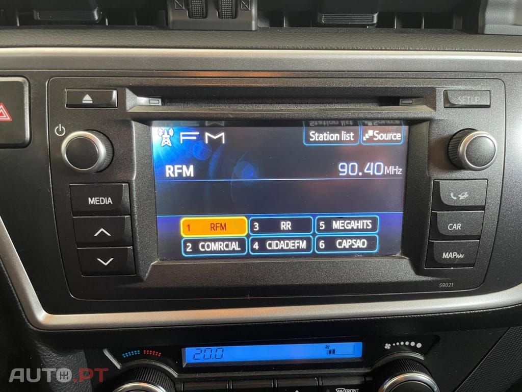 Toyota Auris 1.4 D-4D Exclusive+P.Sport