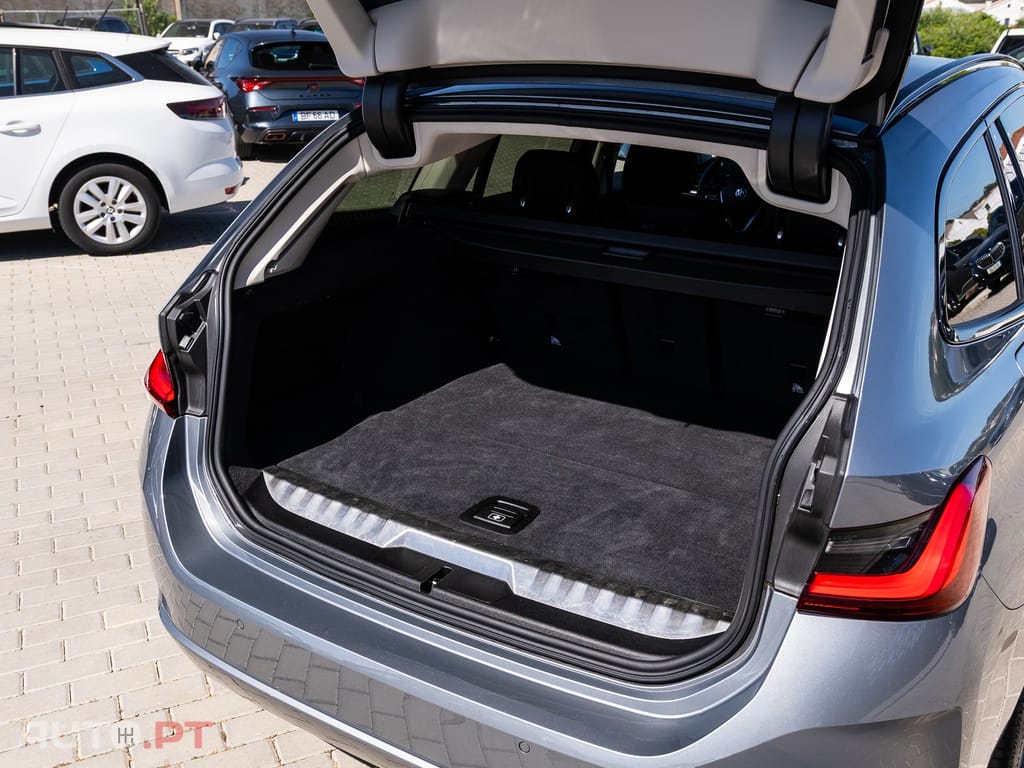 BMW 320 e Auto