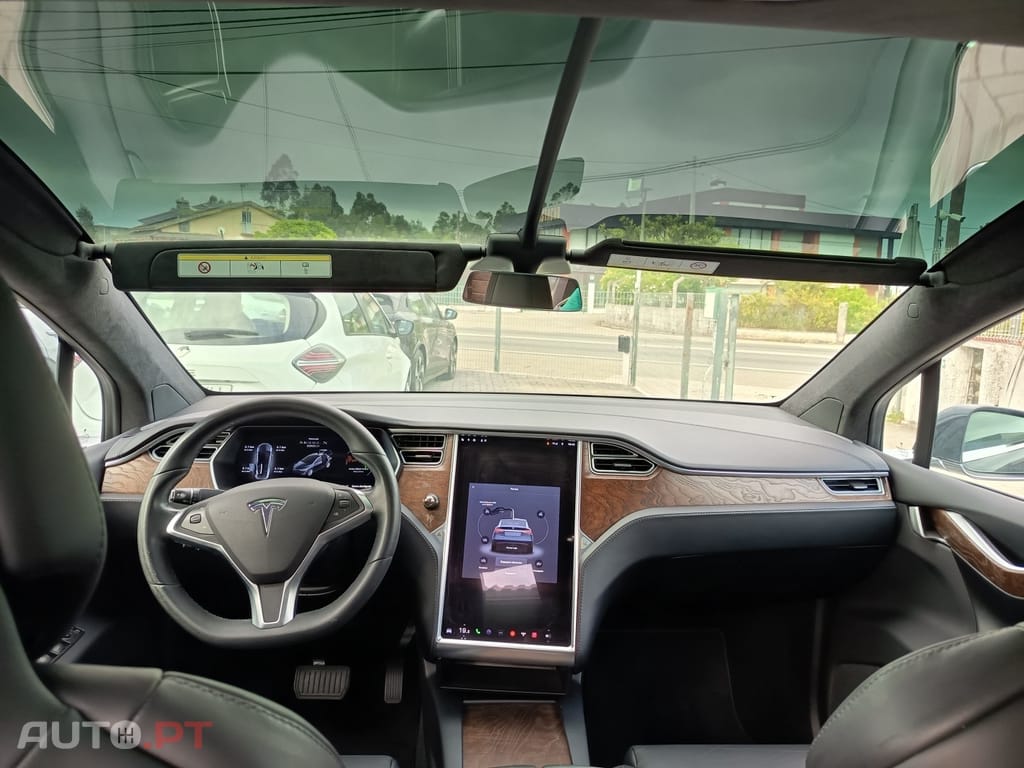 Tesla Model X 100D