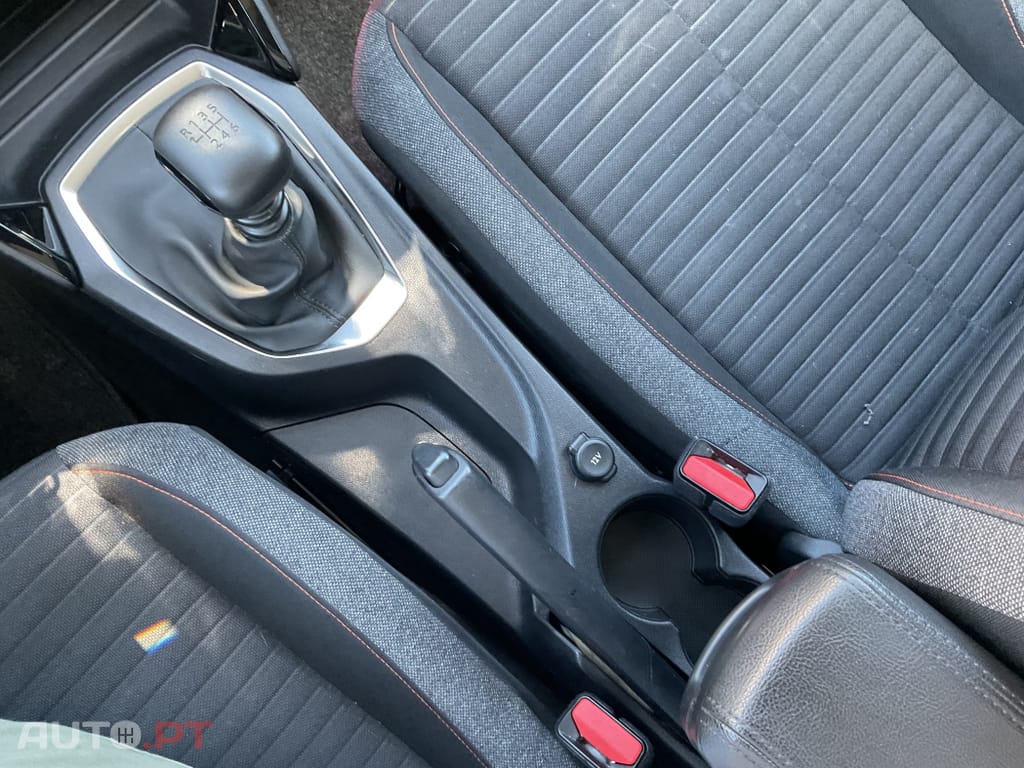 Peugeot 2008 1.2 PureTech Active