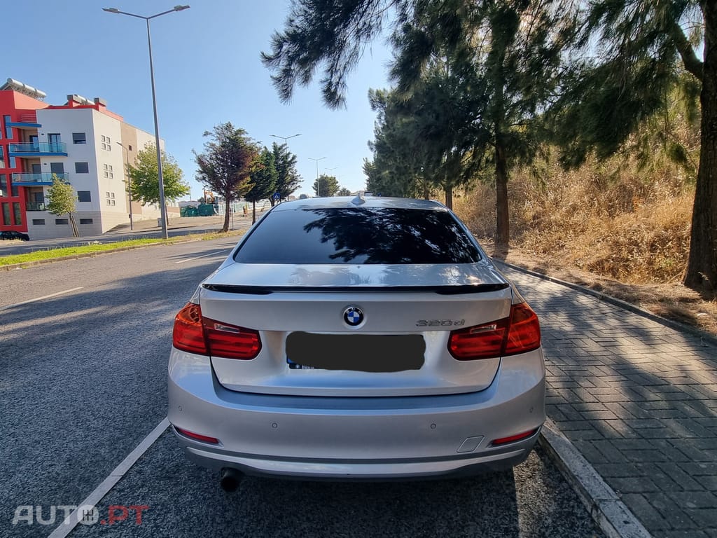 BMW 320 F30
