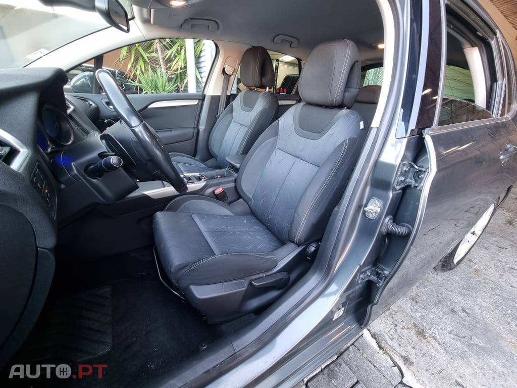 Citroen C4 1.6 e-HDi Exclusive CMP6