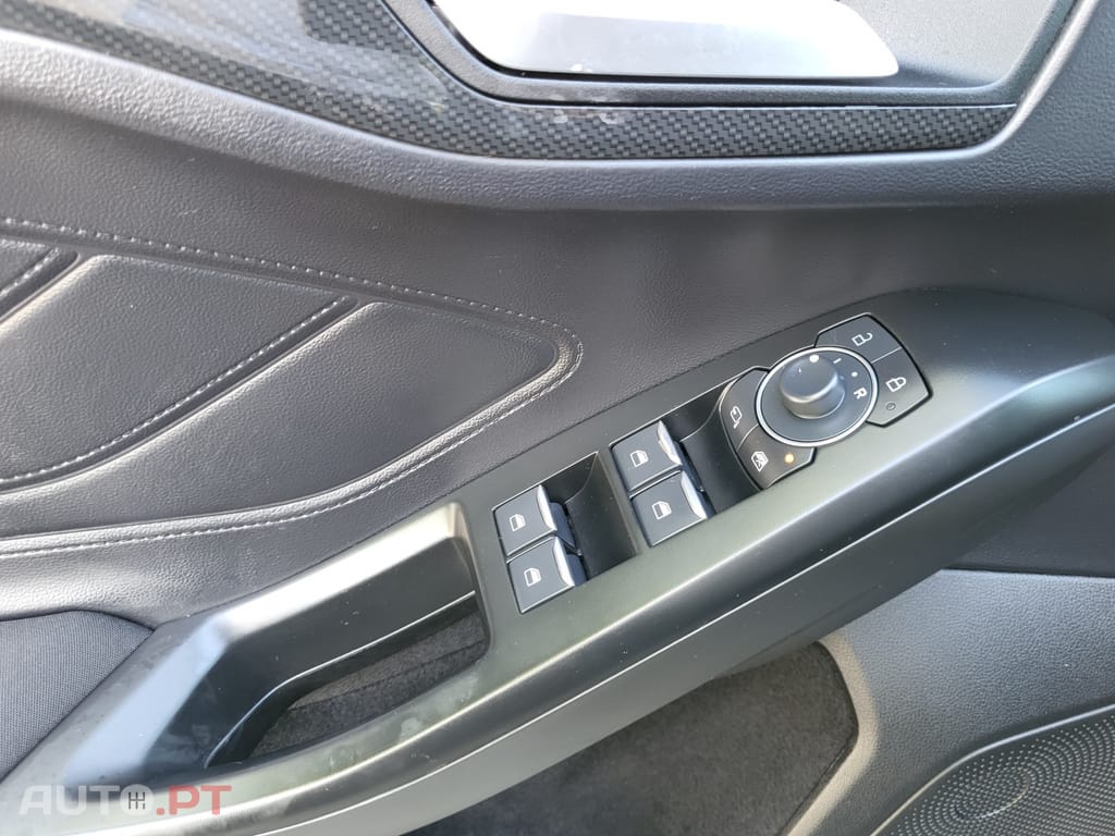 Ford Focus SW 1.0 EcoBoost MHEV ST-Line X
