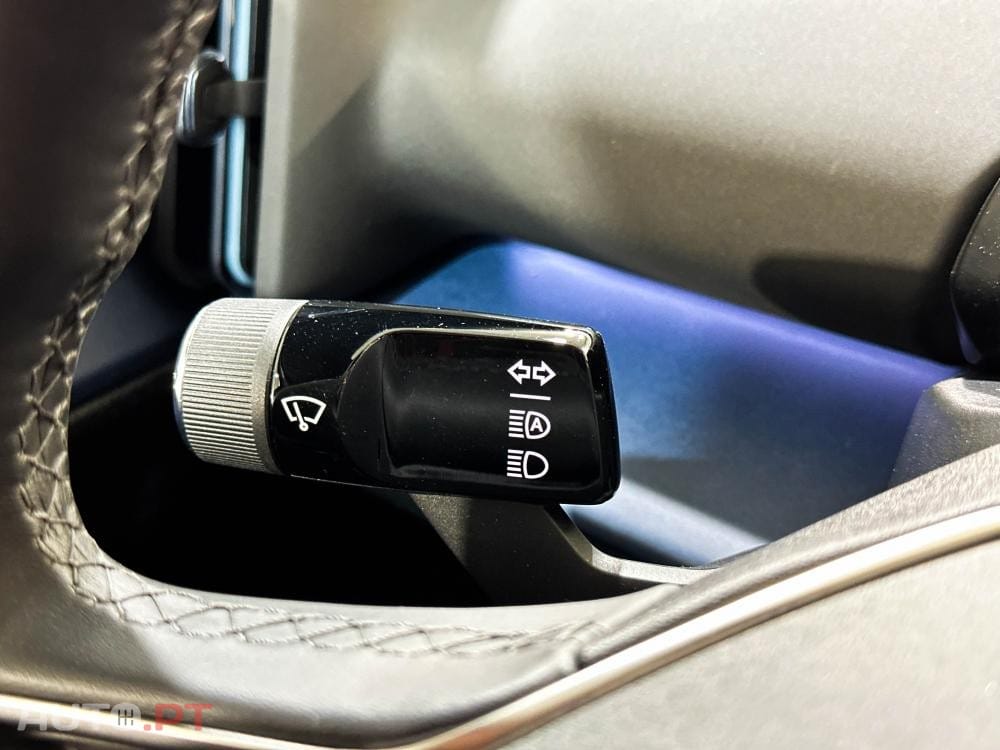 Volvo EX30 Single Motor Extended Range RWD Plus