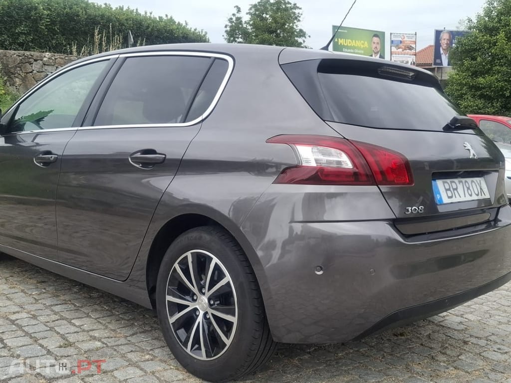 Peugeot 308 PureTech 110 Stop & Start Allure