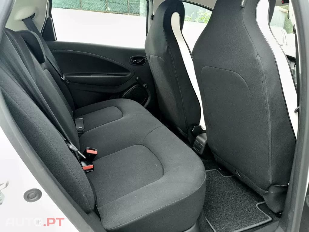 Renault Zoe (c/ Bateria) EV 50 110hp Equilibre — fotografia 16