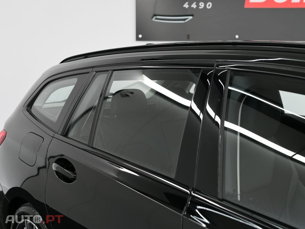 BMW 330 e Touring Line Sport Auto