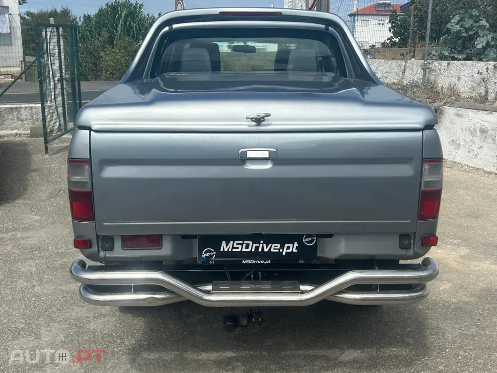 Toyota Hilux 2.5 D4-D Tracker