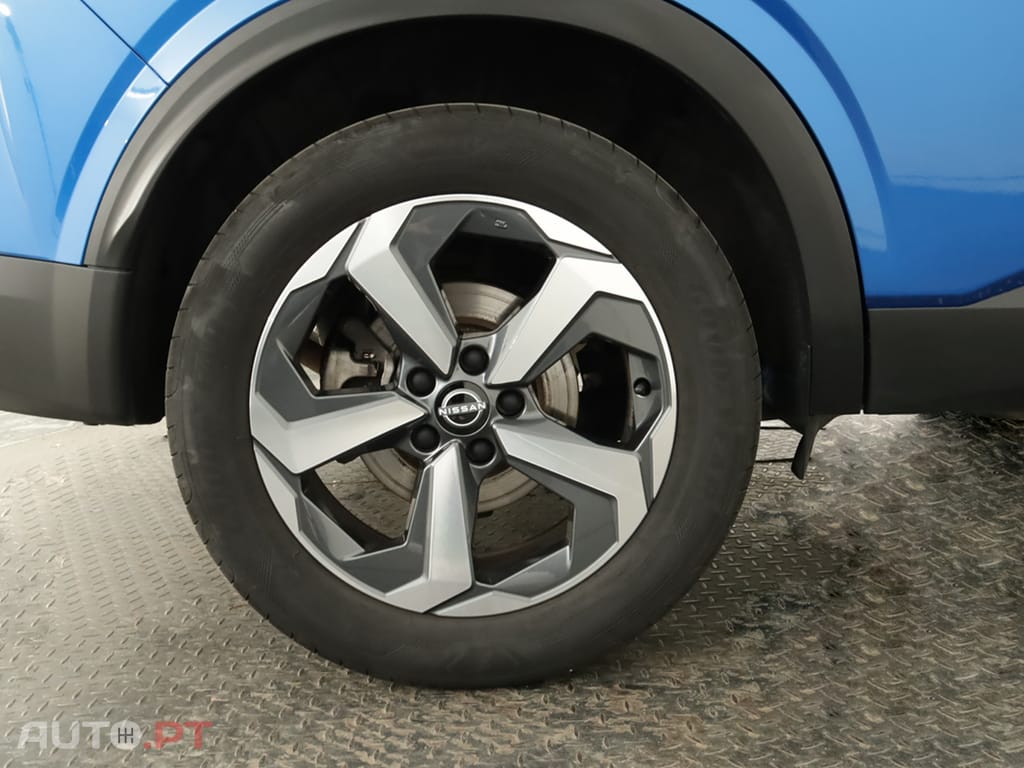 Nissan Qashqai Qashqai 1.3 DIG-T N-Connecta LED Xtronic