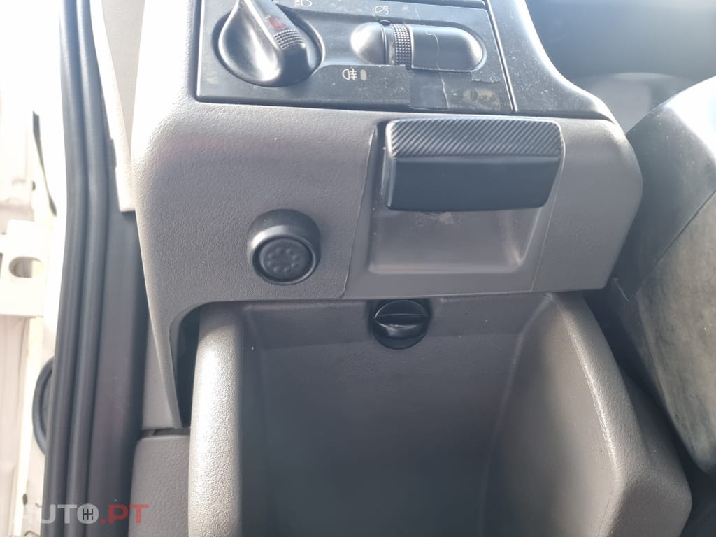 Volkswagen Transporter 2.4 D C. Dupla