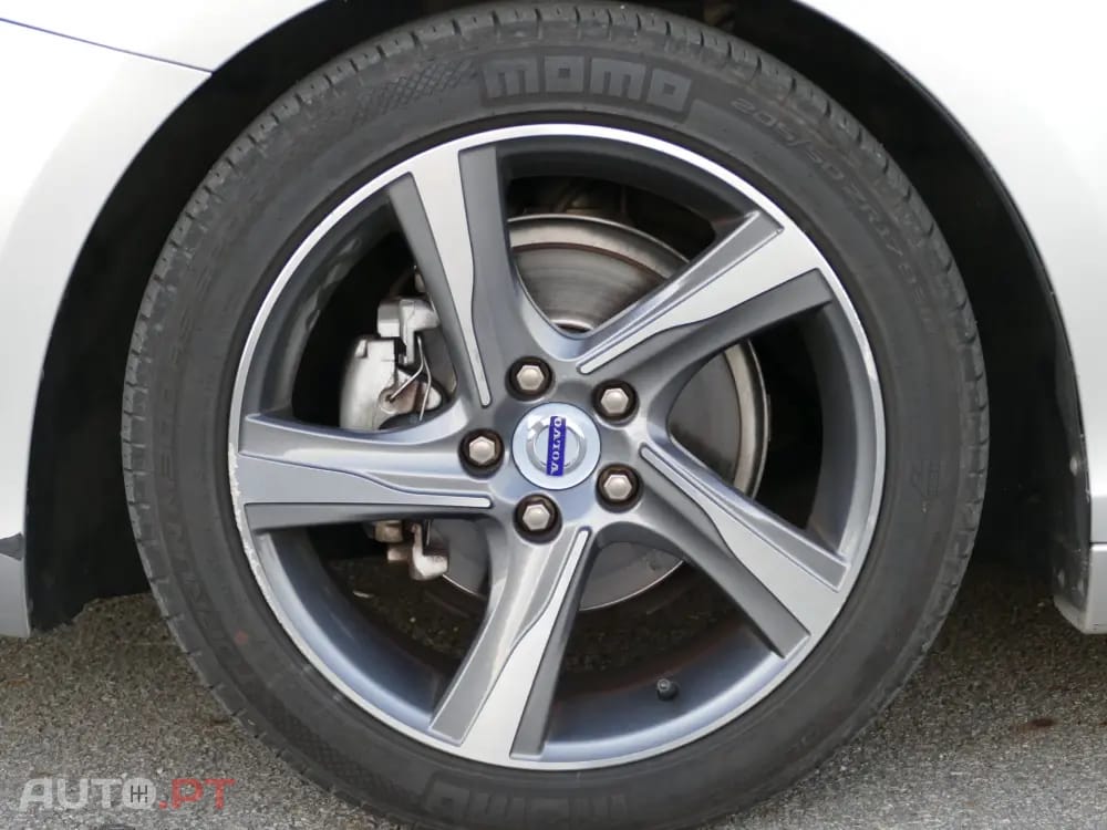 Volvo V40 1.6 D2 Momentum