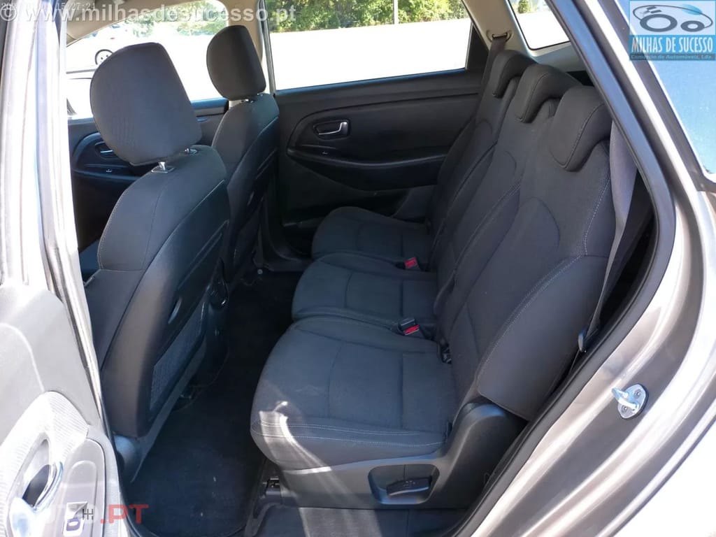 Kia Carens 1.7 CRDI ISG TX 7 Lug