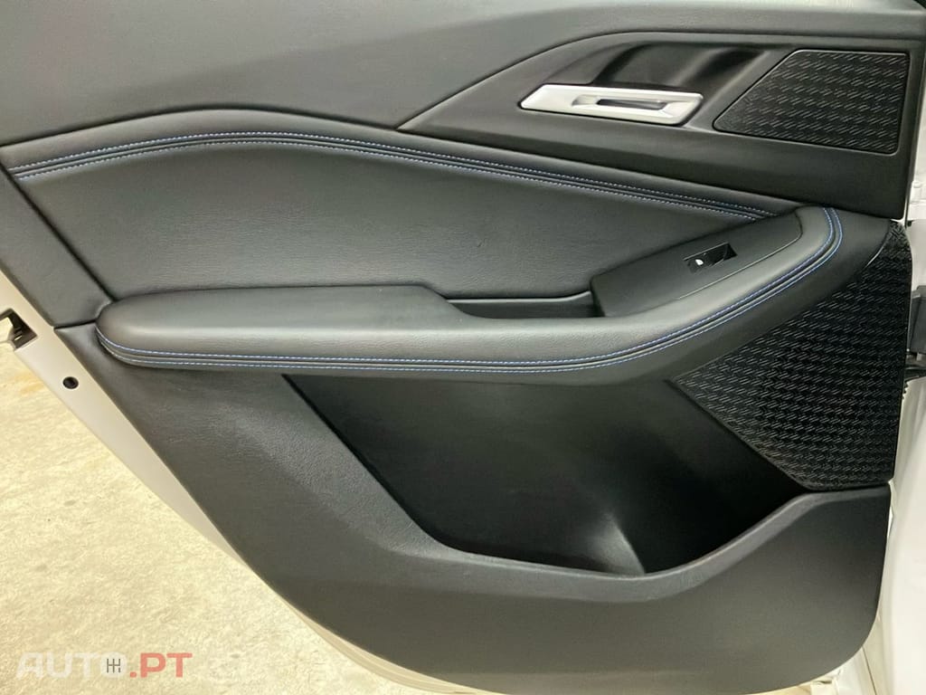BMW 225 e xDrive Pack Desportivo M