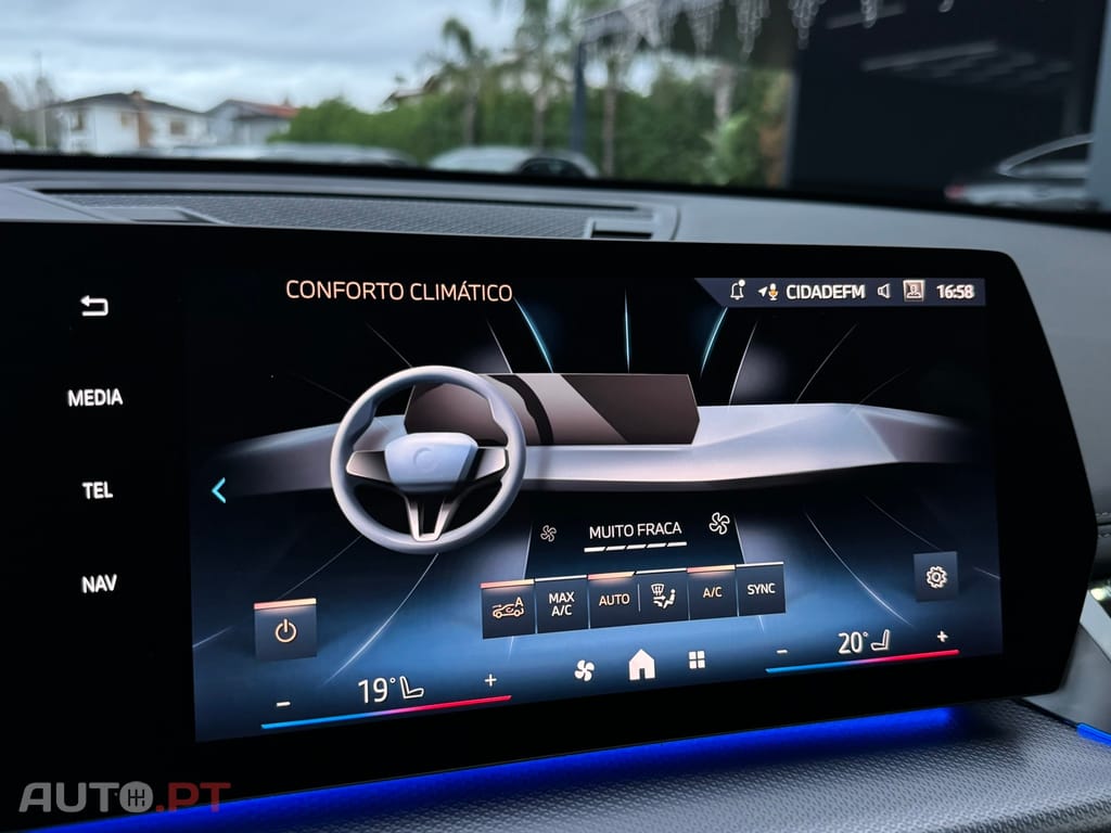 BMW X1 sDrive18d Pack Desportivo M