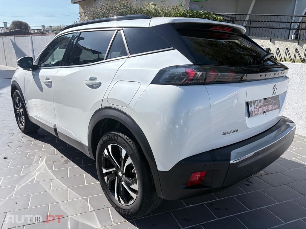 Peugeot 2008 1.2 PureTech Allure