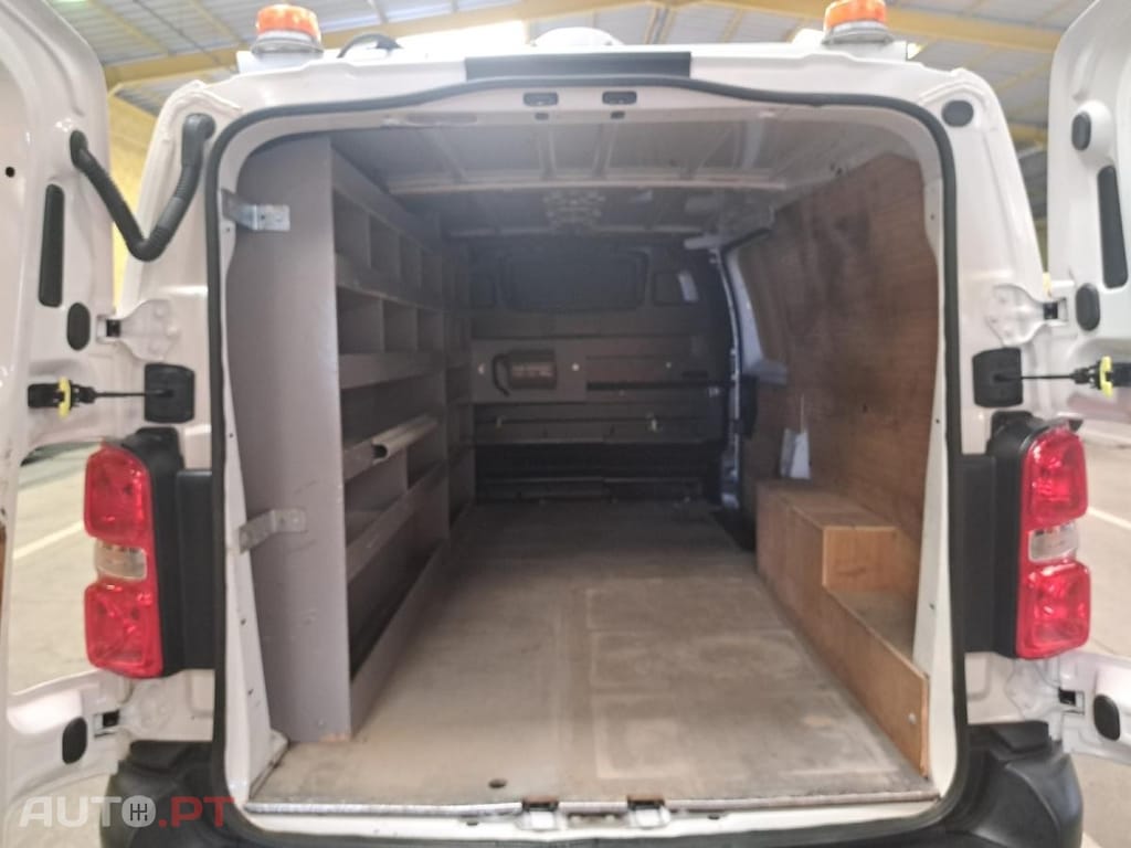 Citroen Jumpy 2.0 BlueHDi XL Driver