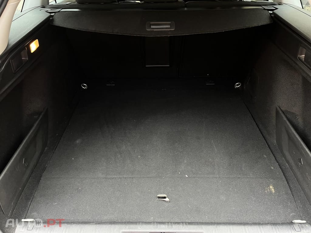 Peugeot 308 SW 1.5 HDI STYLE EAT8