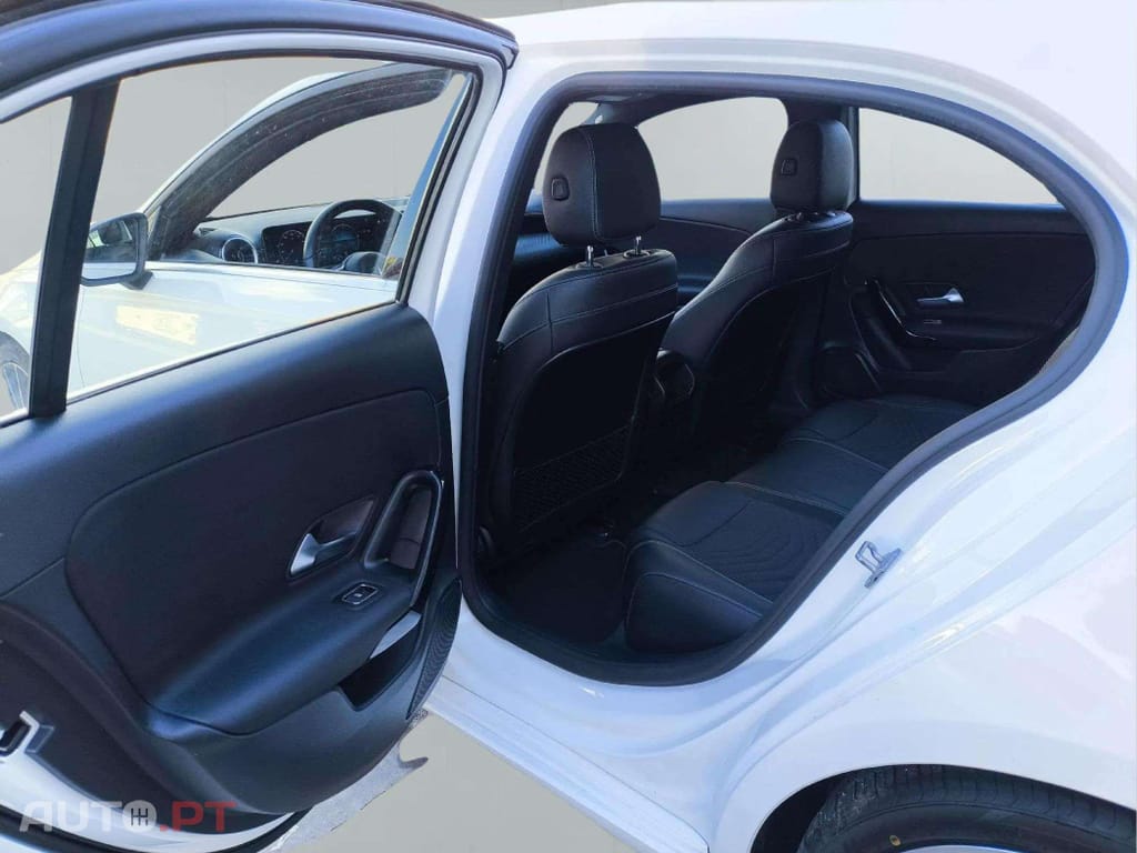 Mercedes-Benz A 180 d STYLE 
