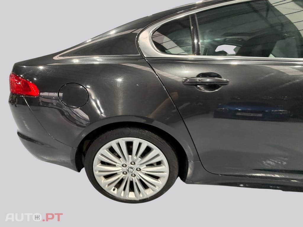 Jaguar XF 3.0D SPORT