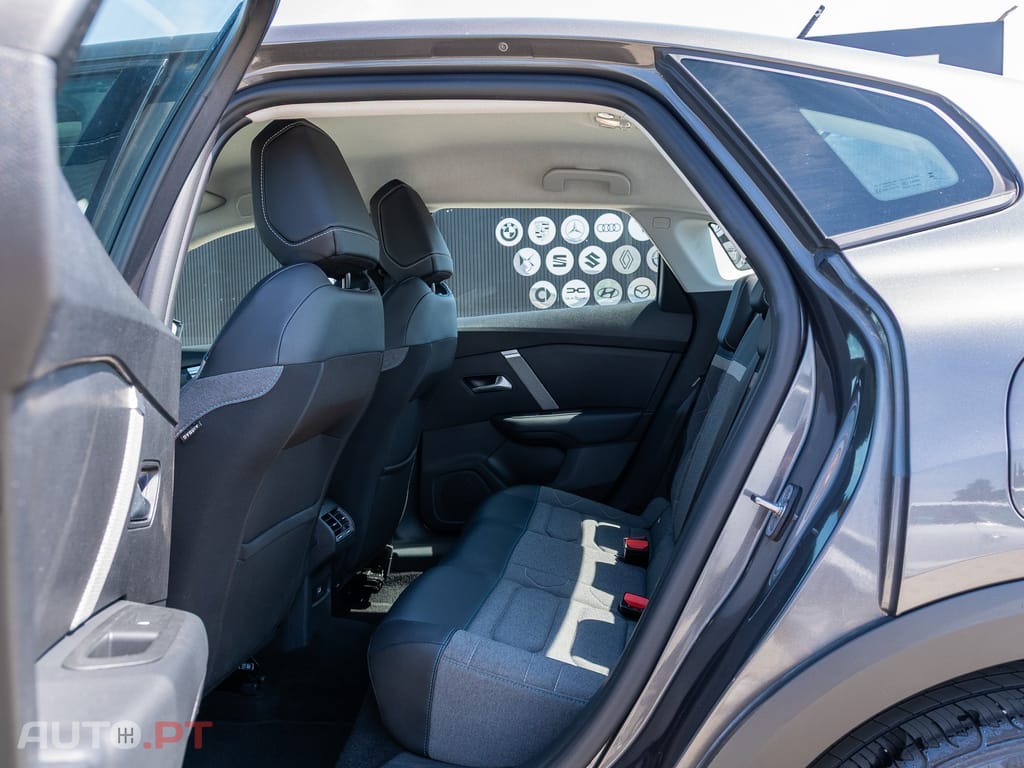 Citroen C4 X 1.2 PureTech Shine EAT8