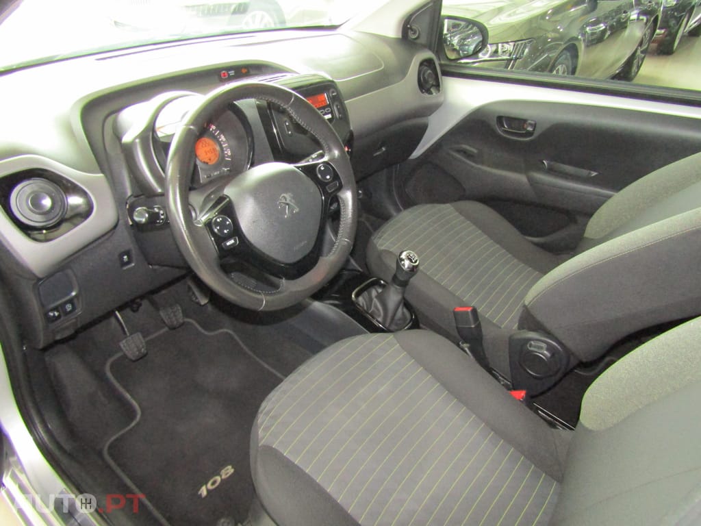 Peugeot 108 1.0 VTi Style