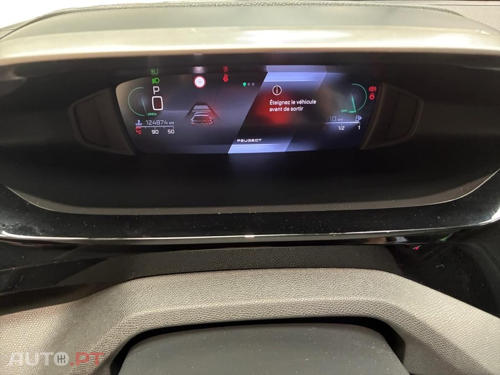 Peugeot 408 1.2 PureTech Allure EAT8