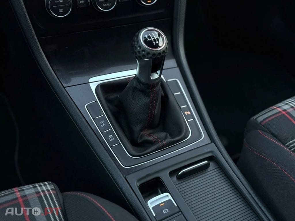 Volkswagen Golf 2.0 TSi GTi