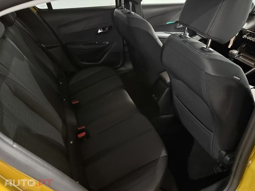 Peugeot 208 PureTech 100 Allure Pack