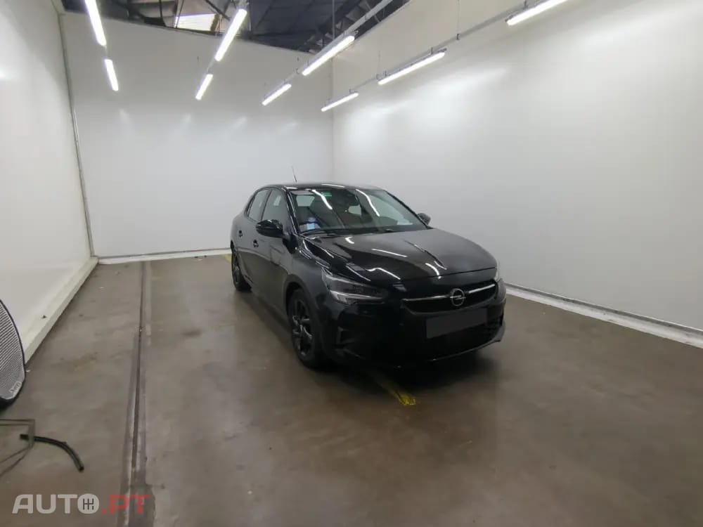 Opel Corsa 1.2 T GS Line