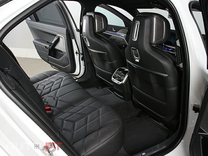 BMW i7 eDrive50 Pack Desportivo M