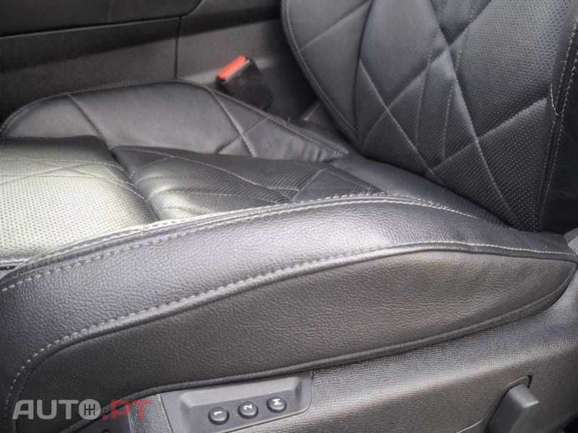 DS DS7 Crossback E-Tense Performance Line EAT8