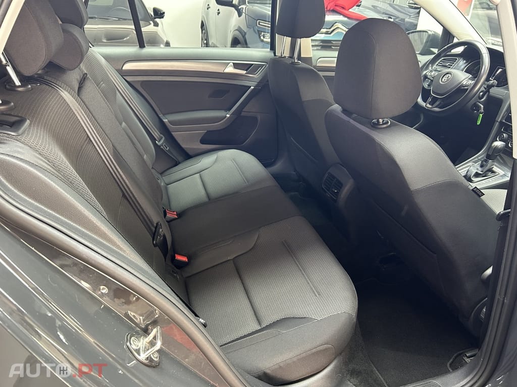 Volkswagen e-Golf AC/DC