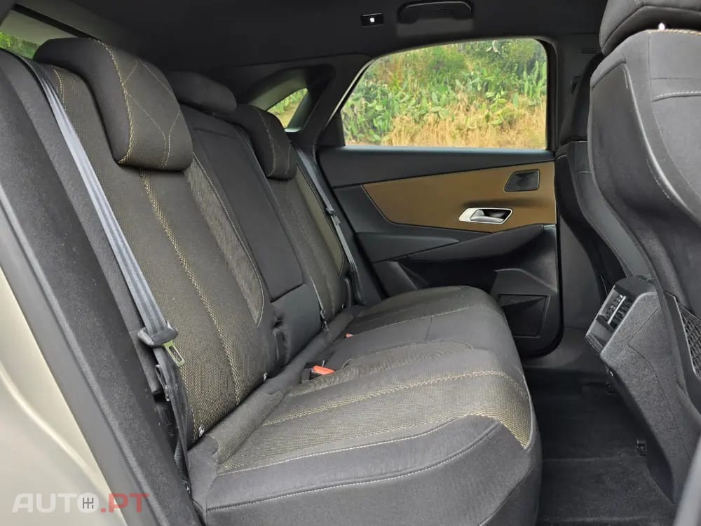 DS DS7 Crossback E-Tense Bastille+ EAT8