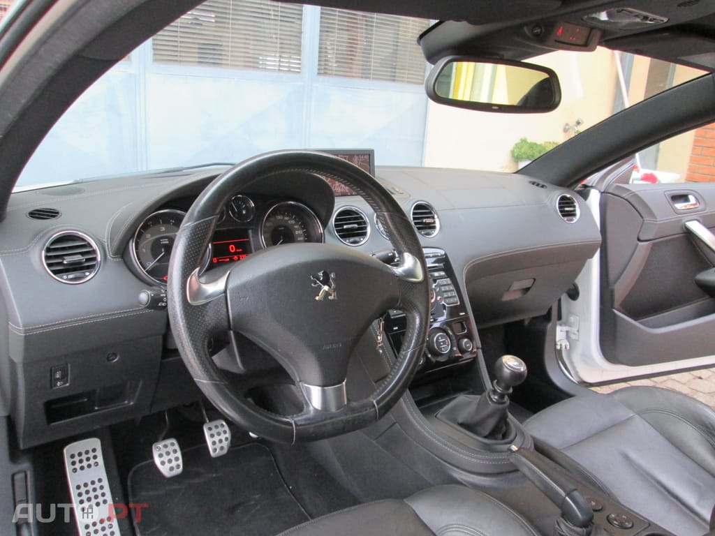 Peugeot RCZ 2.0 HDI  163CV