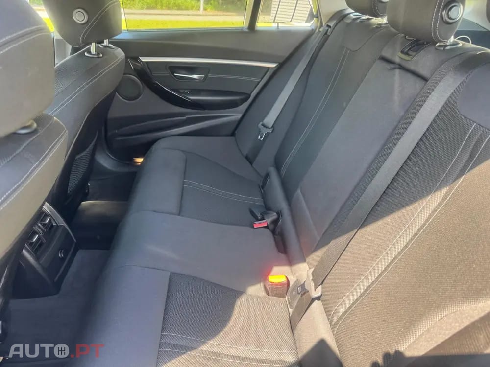 BMW 318 d Line Sport Auto