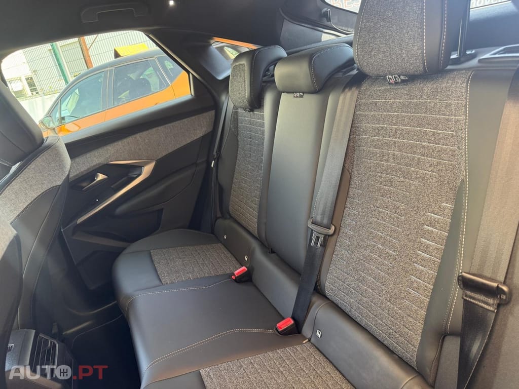 Peugeot E-3008 73 kWh Allure