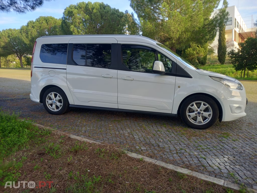 Ford Tourneo Connect Titanium