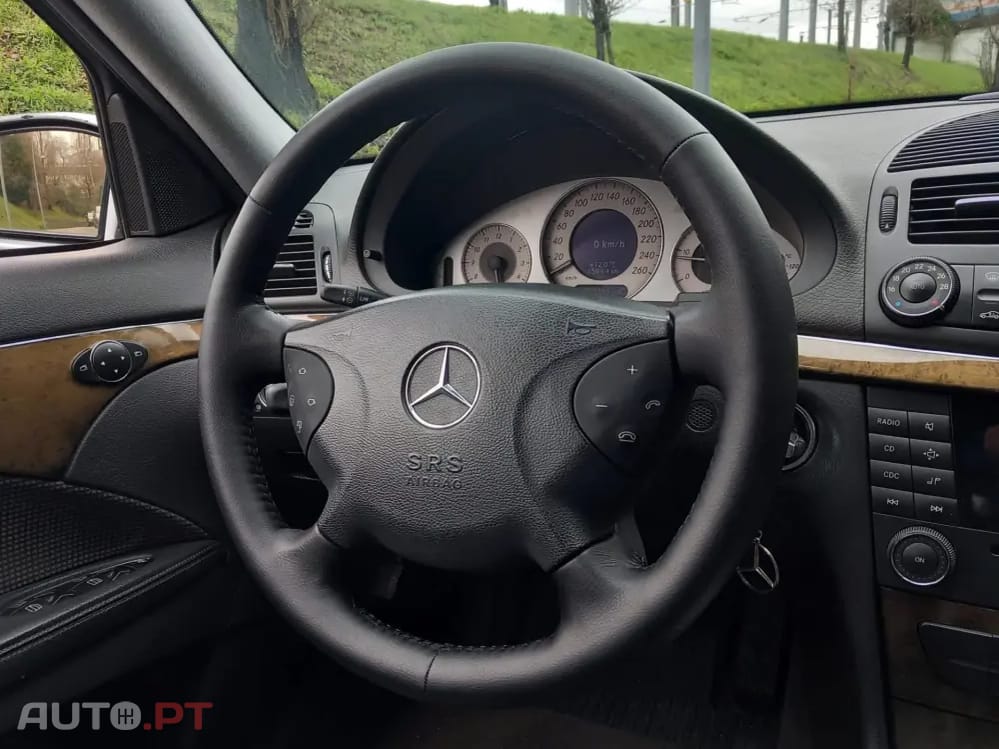 Mercedes-Benz E 220 CDi Avantgarde Aut.