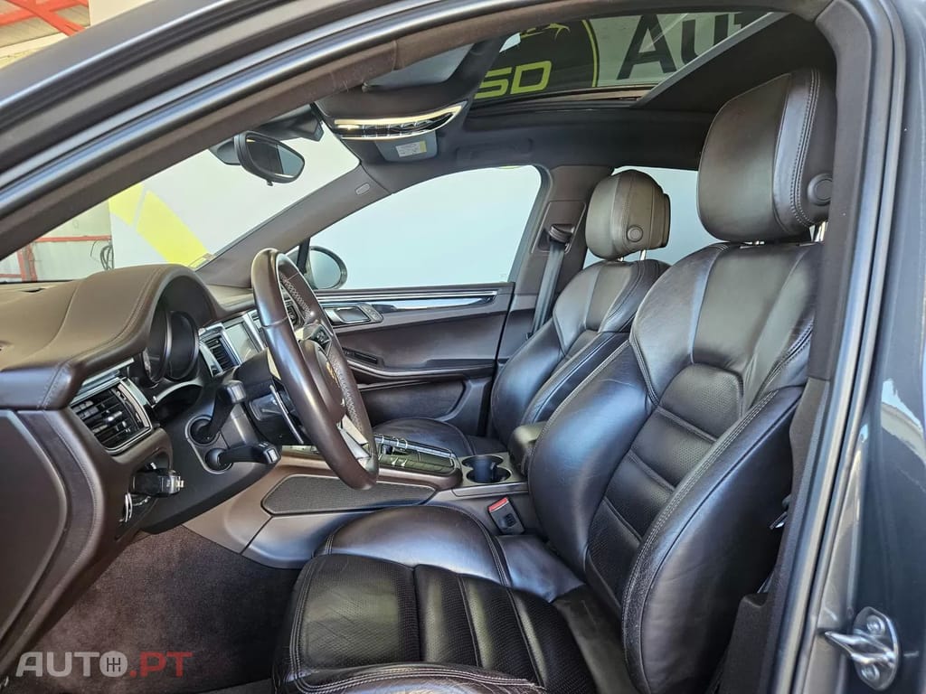 Porsche Macan S
