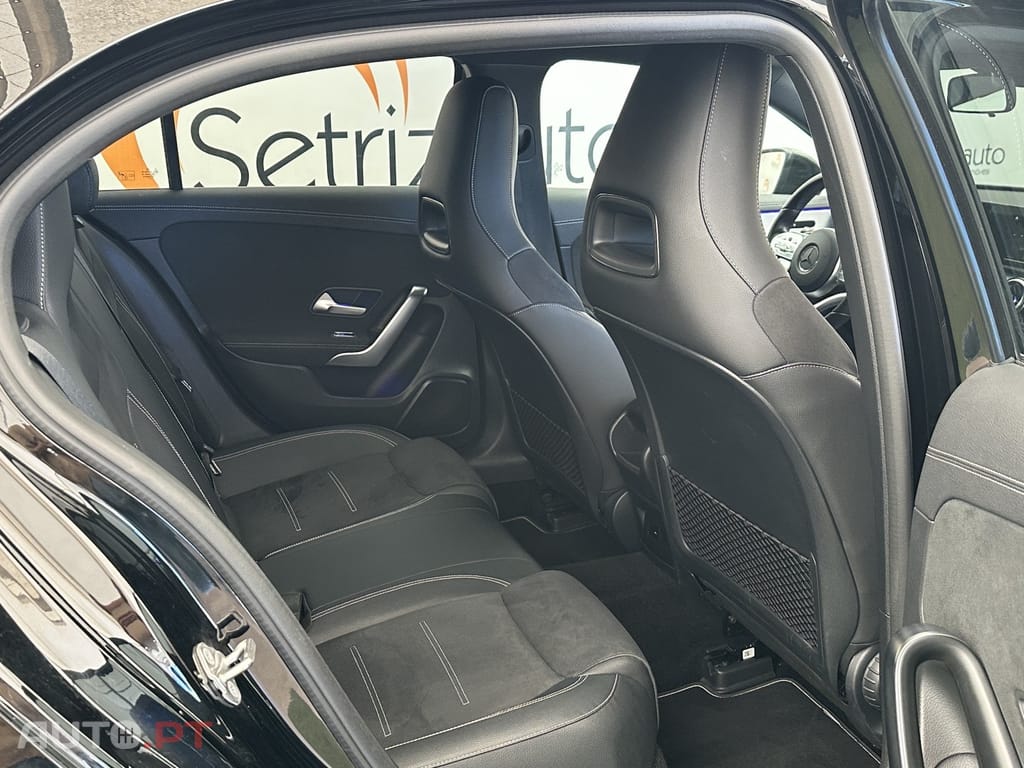 Mercedes-Benz A 250 e 8G-DCT AMG Line