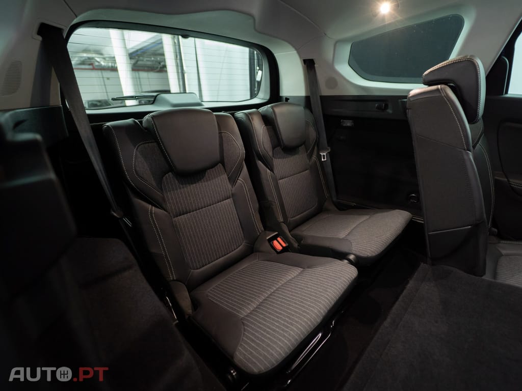 Renault Grand Scénic 1.3 TCe Intens EDC