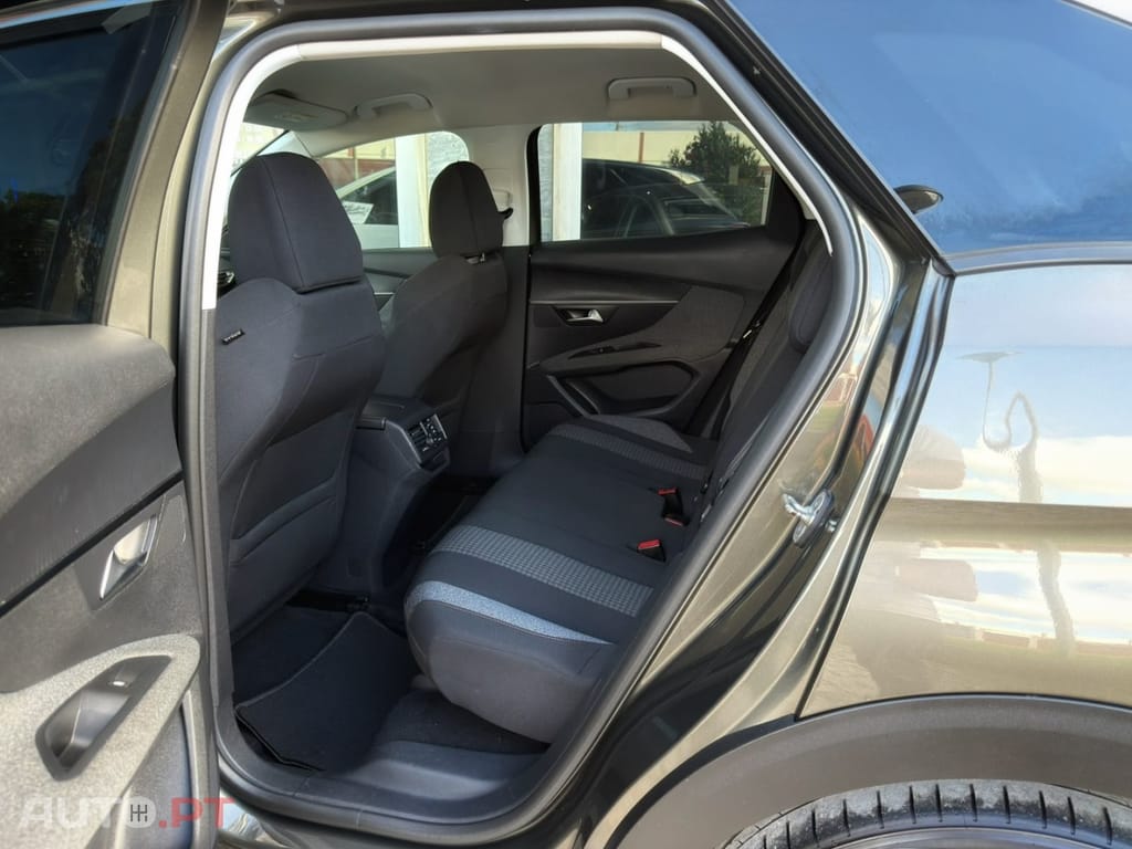 Peugeot 3008 1.6 BlueHDi Allure EAT6