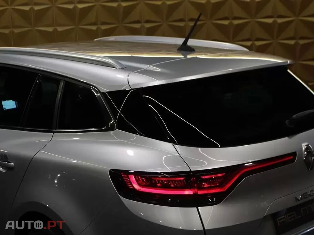 Renault Mégane Sport Tourer 1.5 Blue dCi Limited EDC