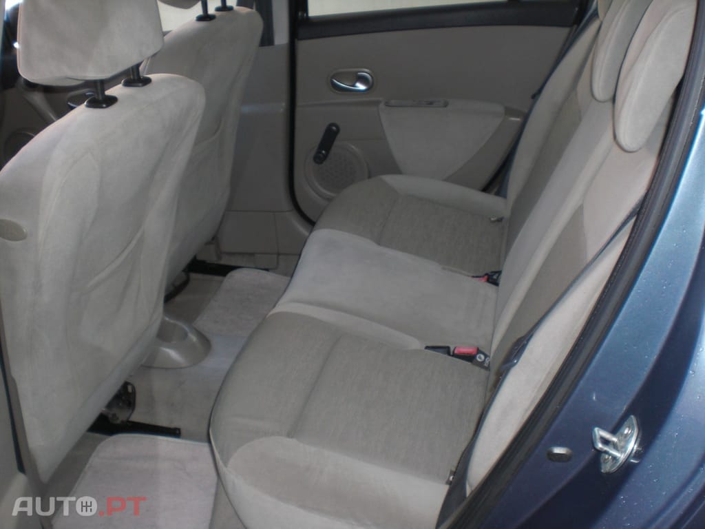 Renault Clio 1.2 16V Confort